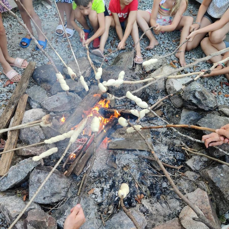 Stacaravan 6 Persoons - Camping Le Soustran Neuvic  المظهر الخارجي الصورة